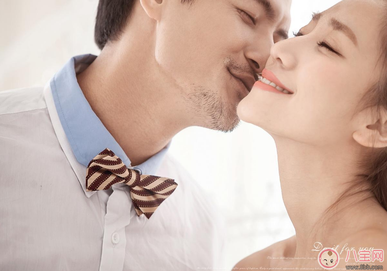 測卵紙二條紅線是不是可以懷上 備孕測排卵的方法