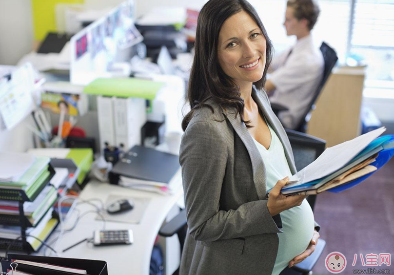 胡杏兒懷孕三個(gè)月竟然還在工作 懷孕工作竟有這么多好處 胡杏兒懷孕三個(gè)月竟然還在工作 懷孕工作竟有這么多好處