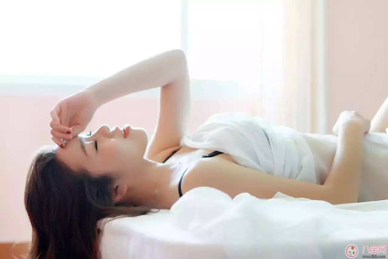 產后眼睛浮腫怎么辦  如何消除眼睛浮腫