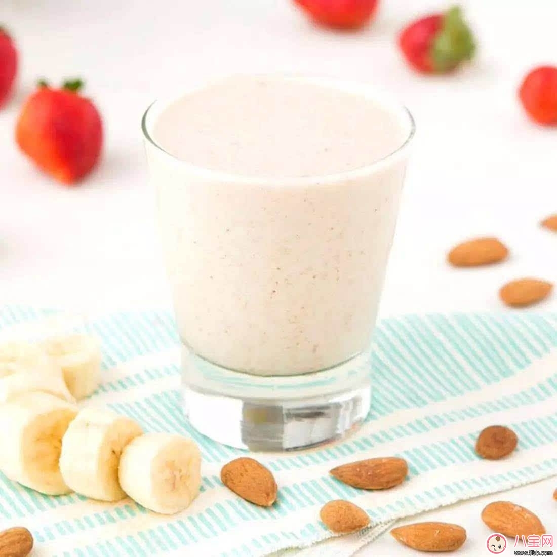哺乳期喝杏仁奶好處多  美容養(yǎng)顏還補(bǔ)鈣