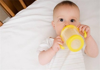 喝催奶湯依舊沒奶 到底是哪些原因影響產奶