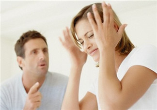 產后抑郁老公的陪伴很重要 不解學學寵妻典范張智霖