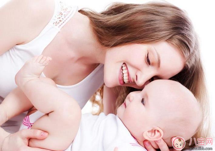 坐月子期間可以敷面膜嗎 坐月子敷面膜對寶寶有影響嗎 坐月子期間可以敷面膜嗎 坐月子敷面膜對寶寶有影響嗎