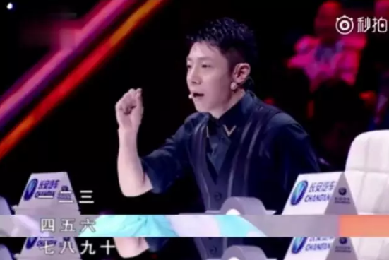 鄧倫《爸爸去哪兒》實習奶爸表現 東北萌娃與鄧倫配合默契嗎? 鄧倫《爸爸去哪兒》實習奶爸表現 東北萌娃與鄧倫配合默契嗎?