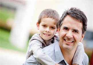 頭暈臉色發白興許是孩子缺鐵 這么做可以讓孩子不缺鐵