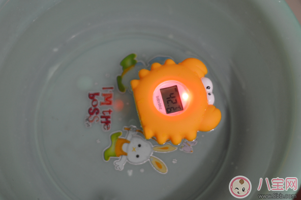 秋季寶寶水溫計(jì)哪款好 棒棒豬小水溫計(jì)測(cè)評(píng) 秋季寶寶水溫計(jì)哪款好 棒棒豬小水溫計(jì)測(cè)評(píng)