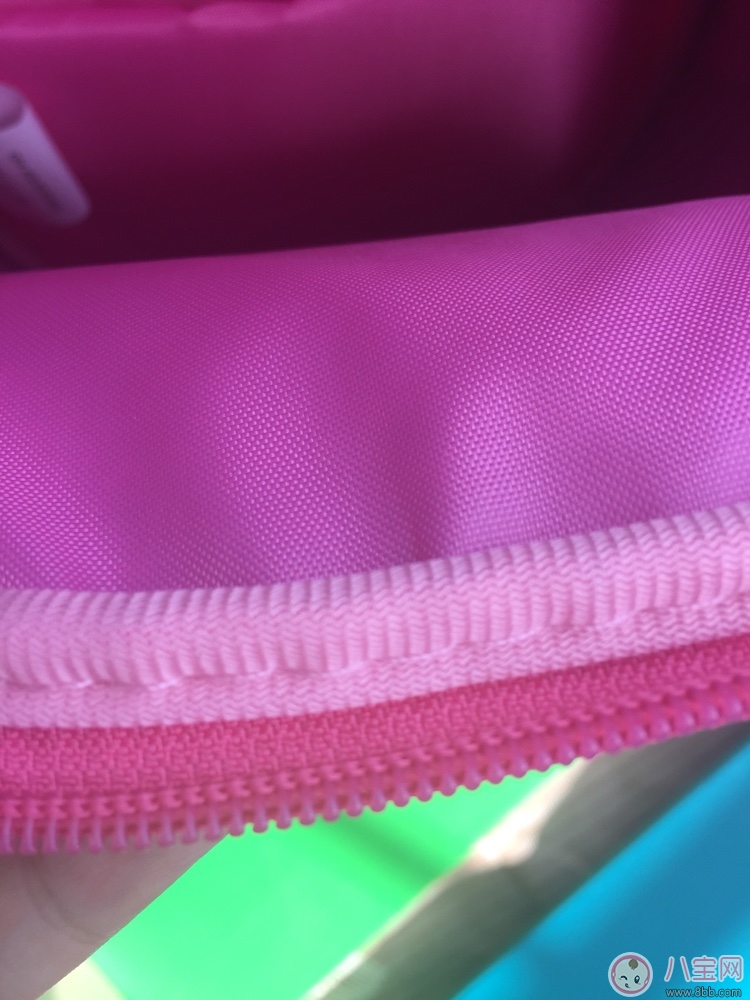 上學小書包用哪款好 uek幼兒園寶寶書包測評