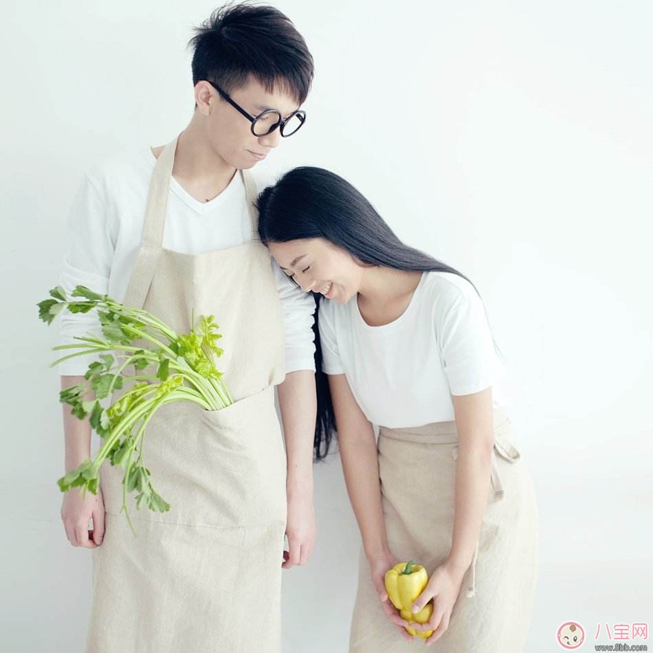 七夕送女朋友什么禮物好?200塊以內，在線等，挺急的!