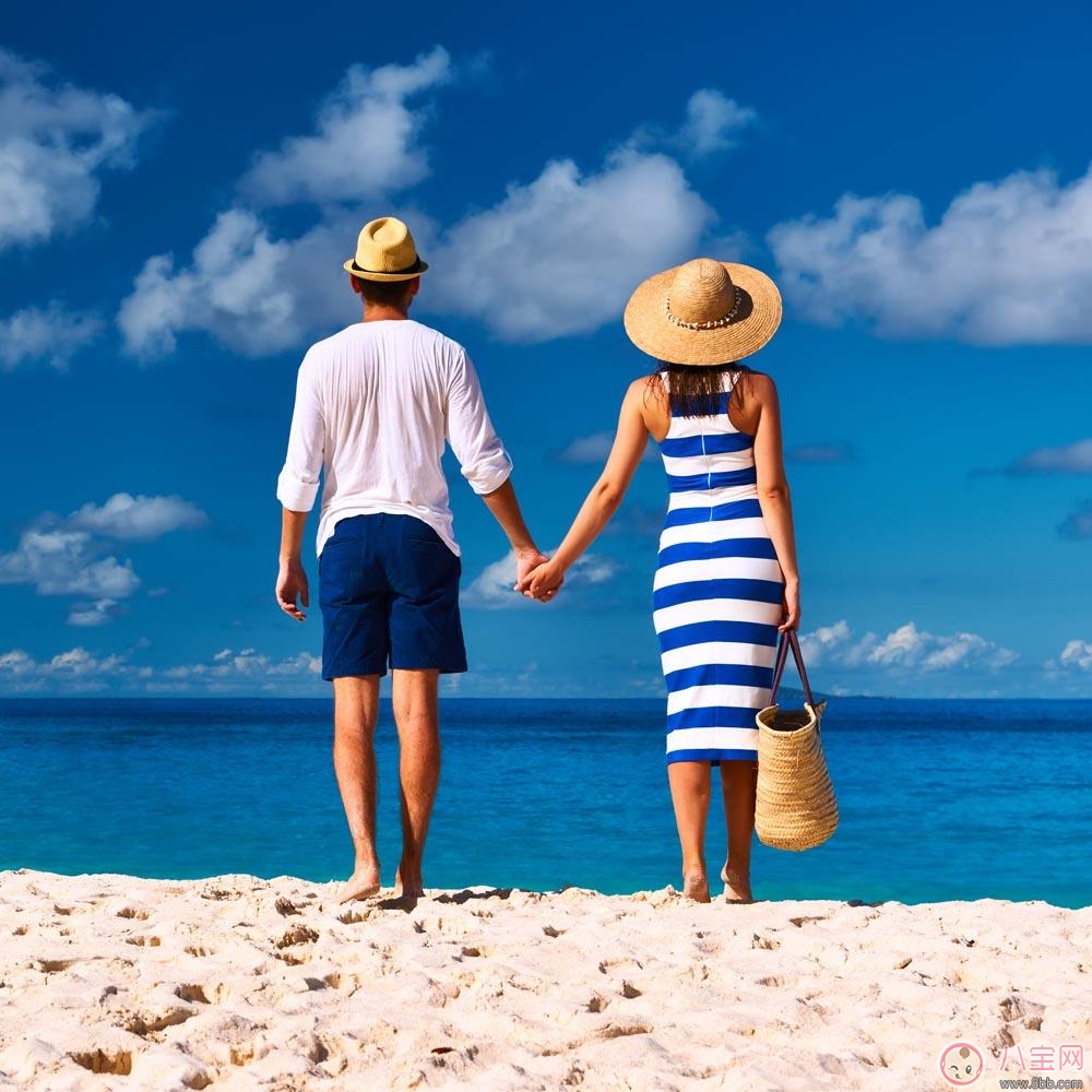 七夕送女朋友什么禮物好?200塊以內，在線等，挺急的!