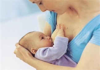 產后不做這件事腸子都悔青了 產后哺乳要不要穿文胸