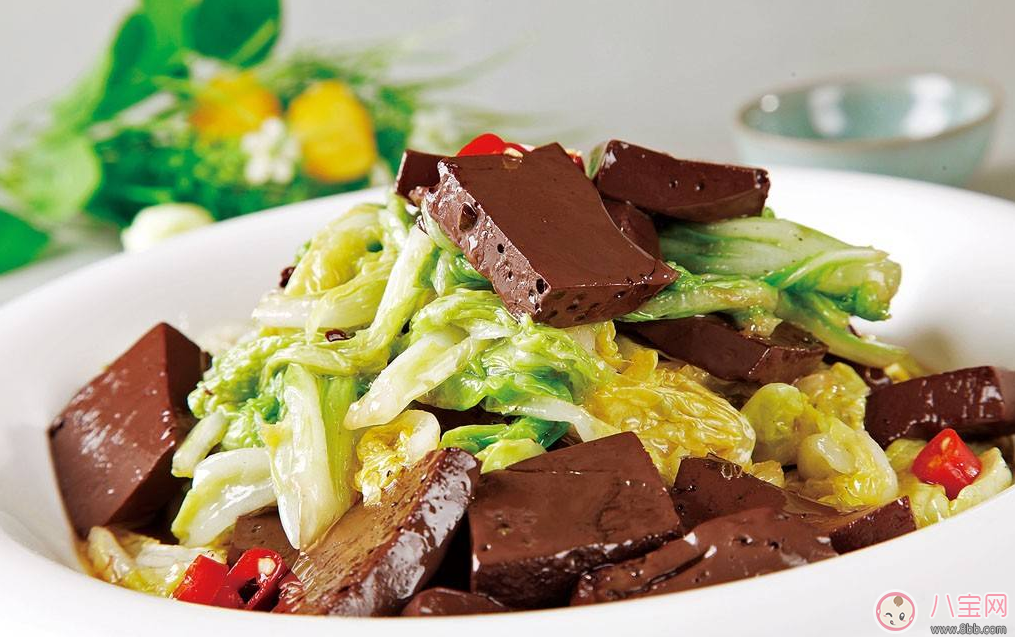 缺鐵來塊豬血 準媽媽怎么吃豬血好