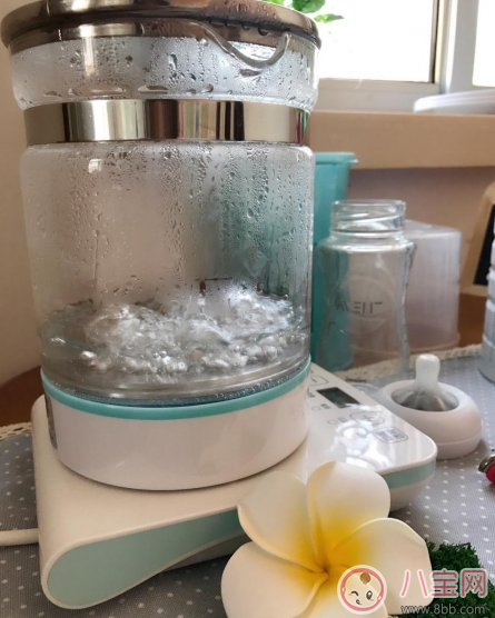 寶寶奶冷了怎么辦 喔喔牛恒溫調奶器來幫忙