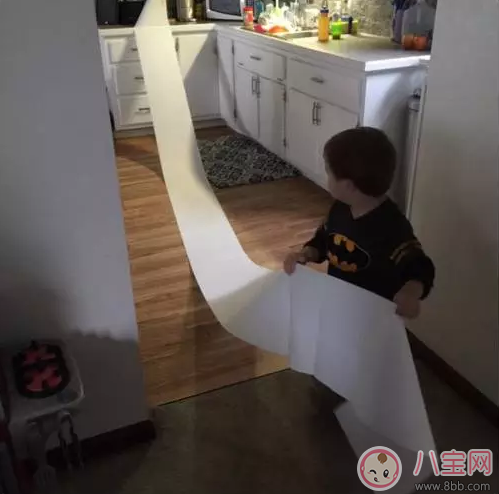 帶娃做家務兩不耽誤 孩子黏自己做家務方法 帶娃做家務兩不耽誤 孩子黏自己做家務方法