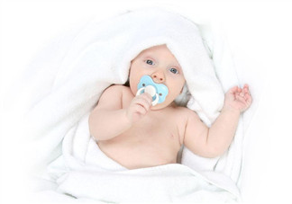 寶寶不吃奶瓶怎么辦？終于有招兒治了！