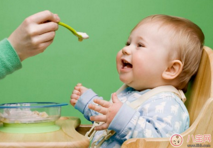 寶寶輔食一天吃多少次比較好 寶寶輔食添加規律 寶寶輔食一天吃多少次比較好 寶寶輔食添加規律