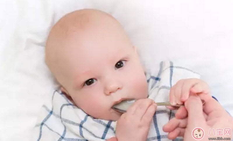 寶寶奶粉里可以加藥嗎 寶寶的藥能不能和米飯一起吃 寶寶奶粉里可以加藥嗎 寶寶的藥能不能和米飯一起吃