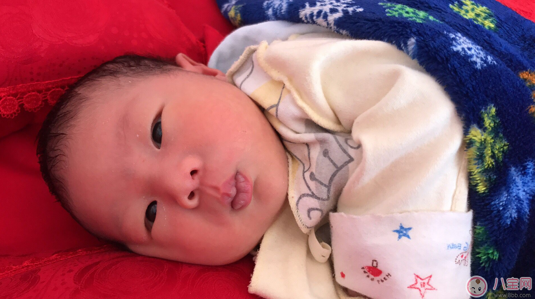 寶貝打嗝不止緩解方法很簡單 講究方法效果快 寶貝打嗝不止緩解方法很簡單 講究方法效果快