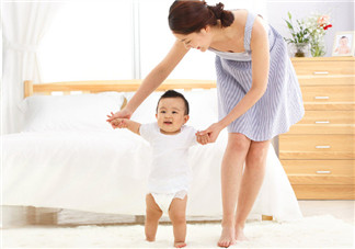 寶寶走路走的早說明寶寶聰明嗎 寶寶走路的正確標(biāo)準(zhǔn)時(shí)間是什么時(shí)候