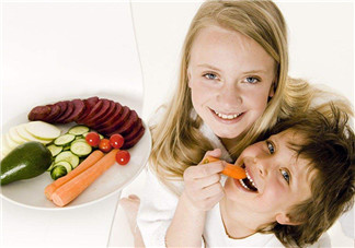 寶寶不愛吃蔬菜 要滿足營養全面這樣做