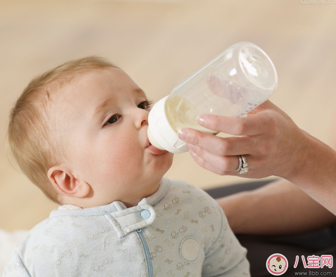 寶寶奶瓶怎么用 寶寶科學使用奶瓶方法
