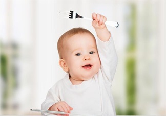 兩歲男孩誤食蚊香液身亡 怎么保護孩子不要亂吃東西