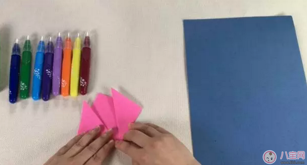 教師節送什么禮物最好 3分鐘學會制作康乃馨賀卡 教師節送什么禮物最好 3分鐘學會制作康乃馨賀卡