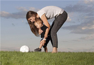 林志穎家雙胞胎1歲就“健身”？孩子成長各階段如何健身