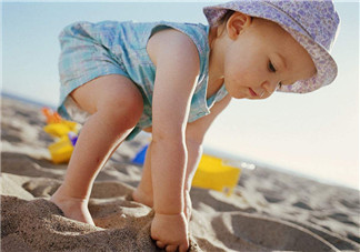 如何培養寶寶好奇心 父母應該如何正確引導