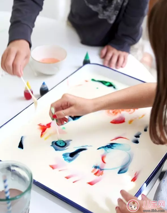 外面下雨了孩子不能出去玩 試試做這些事情吧