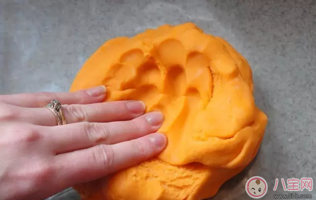 外面下雨了孩子不能出去玩 試試做這些事情吧