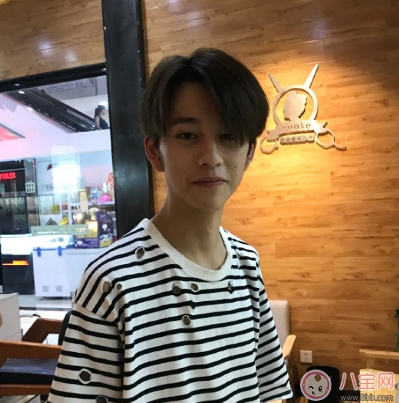 勃物咋治是誰 勃物咋治是什么意思(勃物咋治和吹頭小哥是什么關系) 勃物咋治是誰 勃物咋治是什么意思(勃物咋治和吹頭小哥是什么關系)