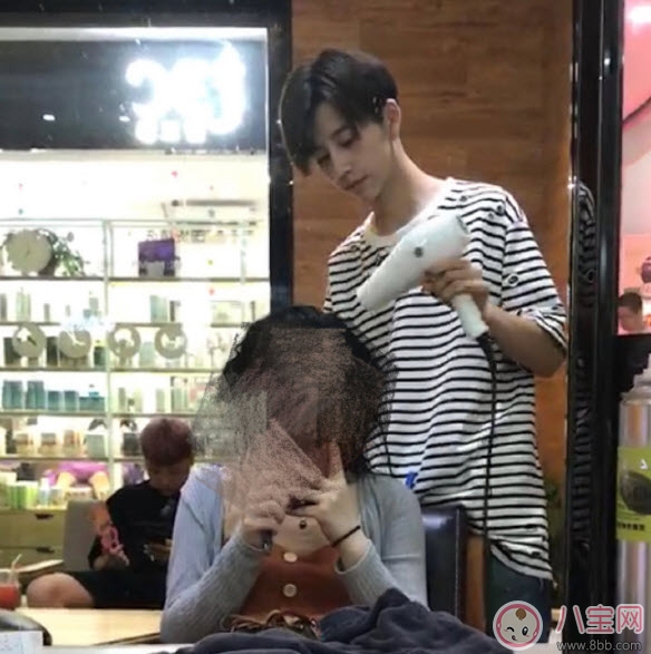 勃物咋治是誰 勃物咋治是什么意思(勃物咋治和吹頭小哥是什么關系) 勃物咋治是誰 勃物咋治是什么意思(勃物咋治和吹頭小哥是什么關系)