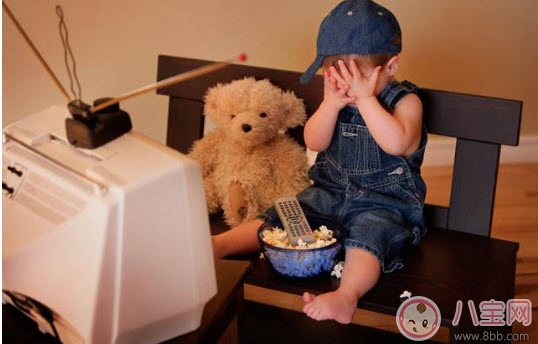 不良習慣危害大 如何警惕寶寶的不良習慣 