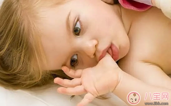 不良習慣危害大 如何警惕寶寶的不良習慣 