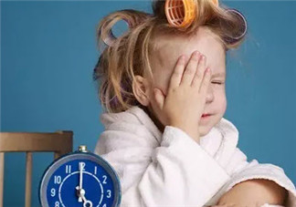 寶寶賴床怎么辦 孩子賴床怎么立規矩(讓孩子自己早起)